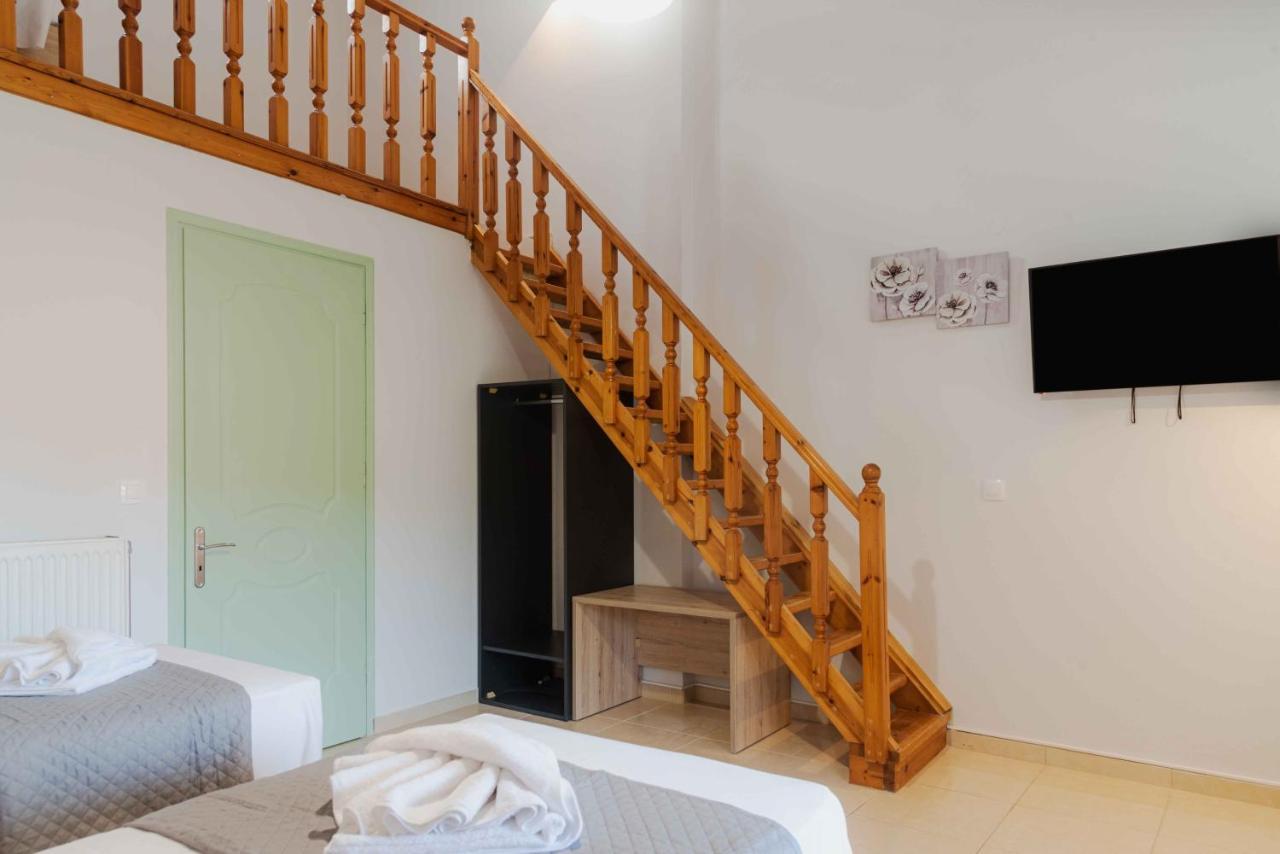 Riposo Studios & Apartments Kávos Esterno foto